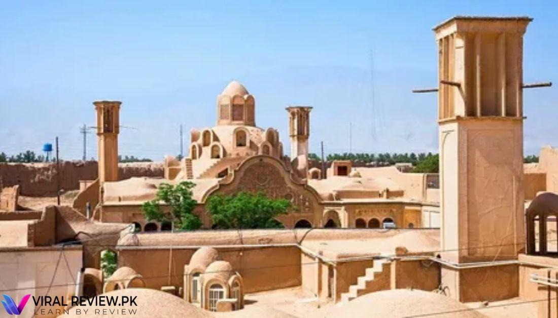 Kashan Travel Guide – Fin Garden & Historic Houses in Kashan